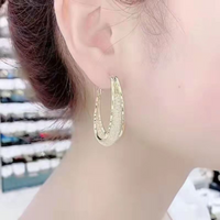 Aretes ovalados