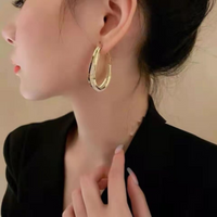 Aretes ovalados