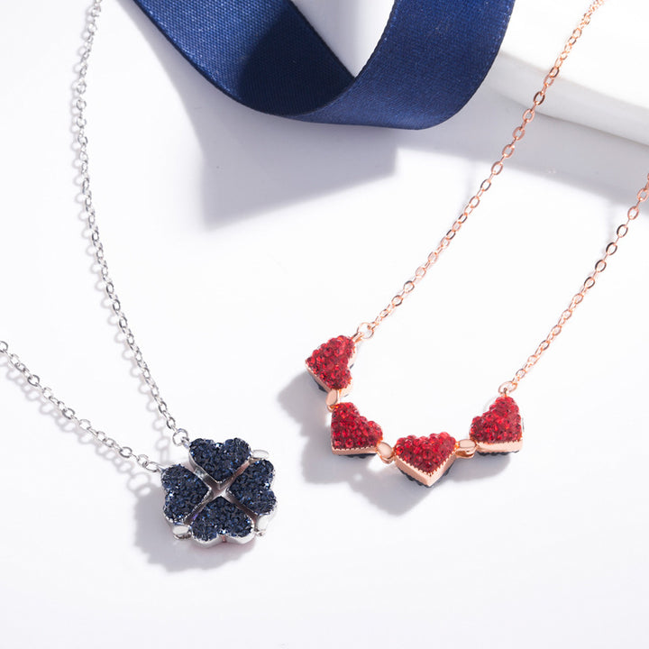 Collar con trebol plegable de corazones